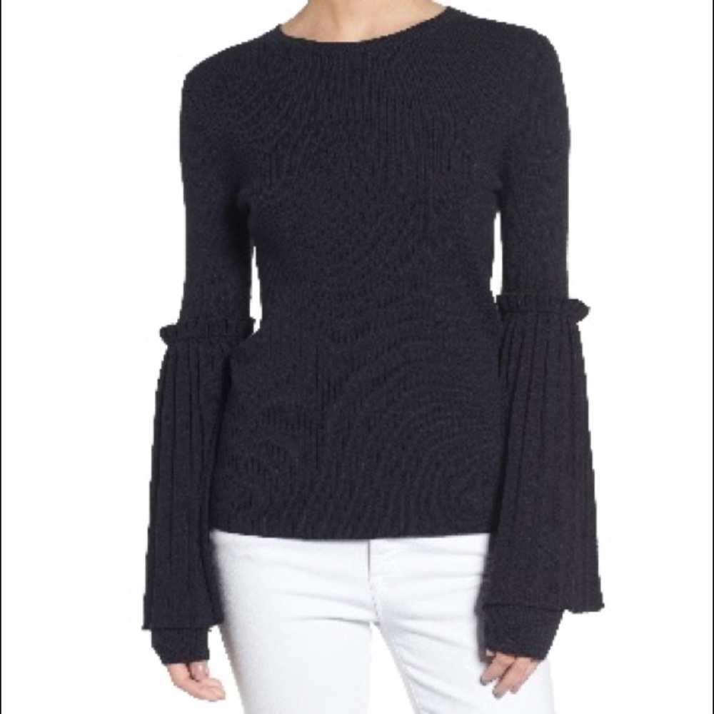 NWT Chelsea 28 Bell Sleeve Sweater
